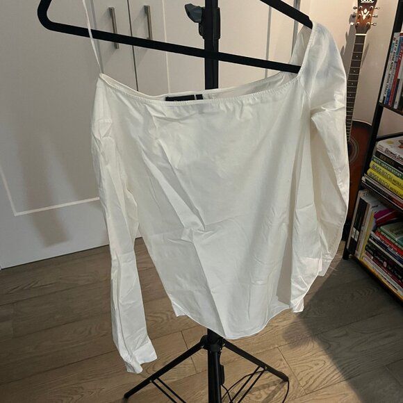 Theory Size P Off-Shoulder White Blouse - Picture 3 of 5